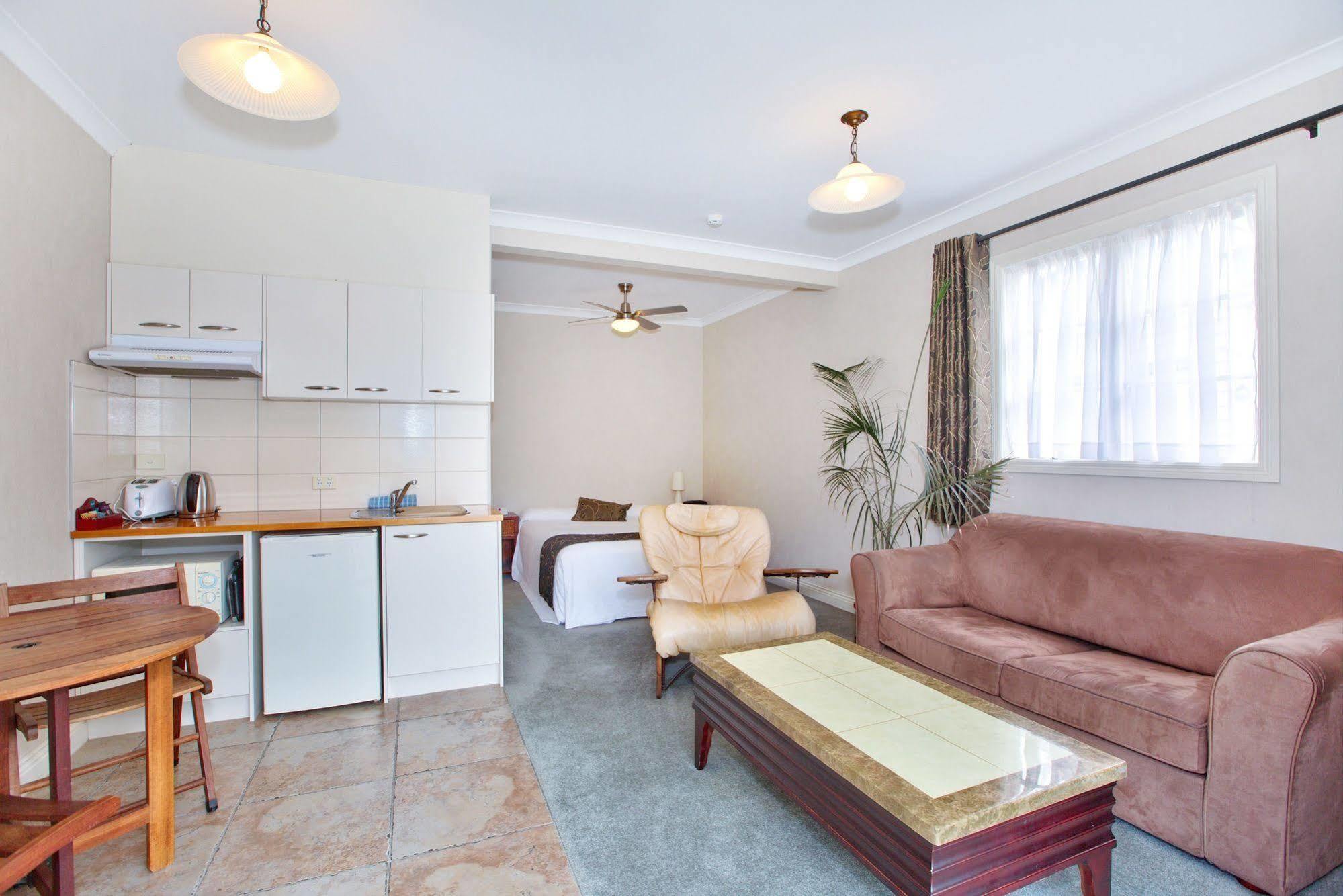 Warkworth Lodge Bagian luar foto